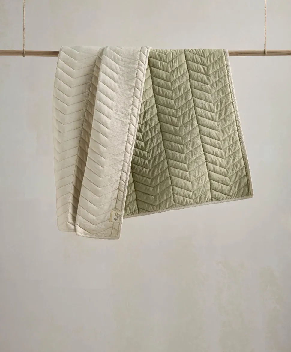 Baby Quilt (3.0 Tog) - Sage Green/Neutral