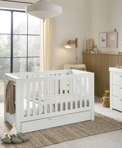 Franklin Nursery Bundle with Lua Bedside Crib (6 Piece) – White Wash