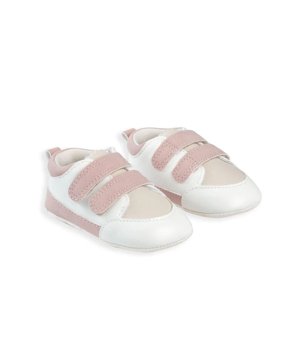 Girls Trainers