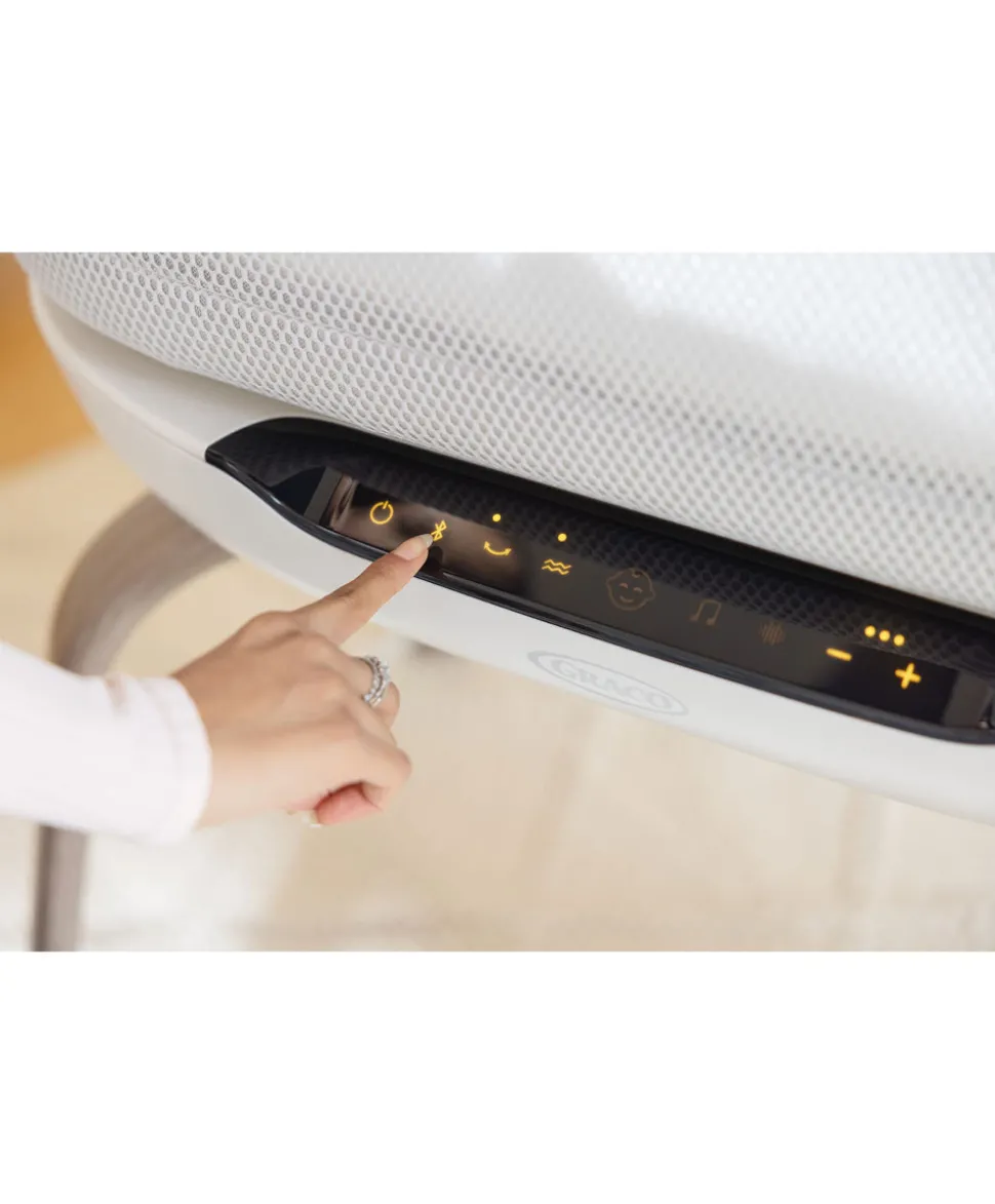 Graco Eluma™ Nest Bedside Crib - Luna