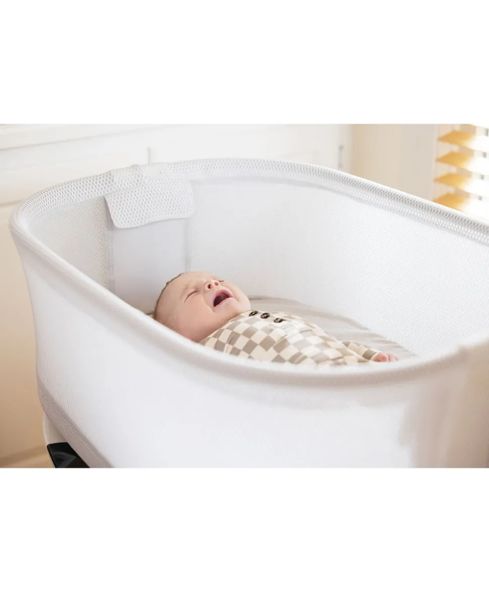 Graco Eluma™ Nest Bedside Crib - Luna