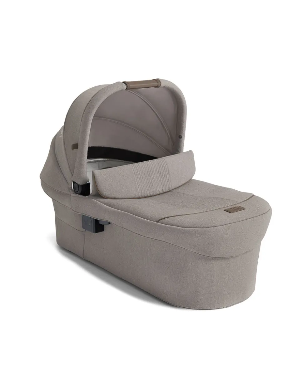 Joie Signature Valora Pushchair Bundle With Joie I-Level Pro Car Seat (4 Pieces) - Maple