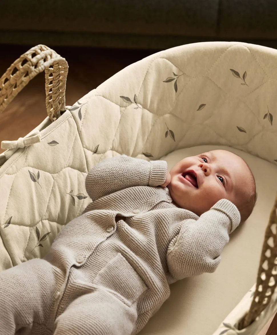 Little Green Sheep Quilted Moses Basket and Mattress - Leaves