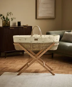 Little Green Sheep Quilted Moses Basket and Mattress - Leaves