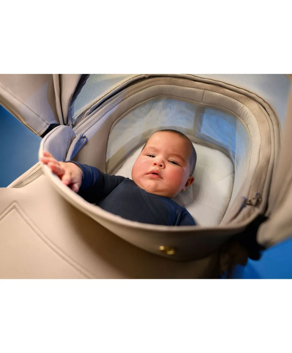 Maxi-Cosi Cabin Carrycot - Onyx Black