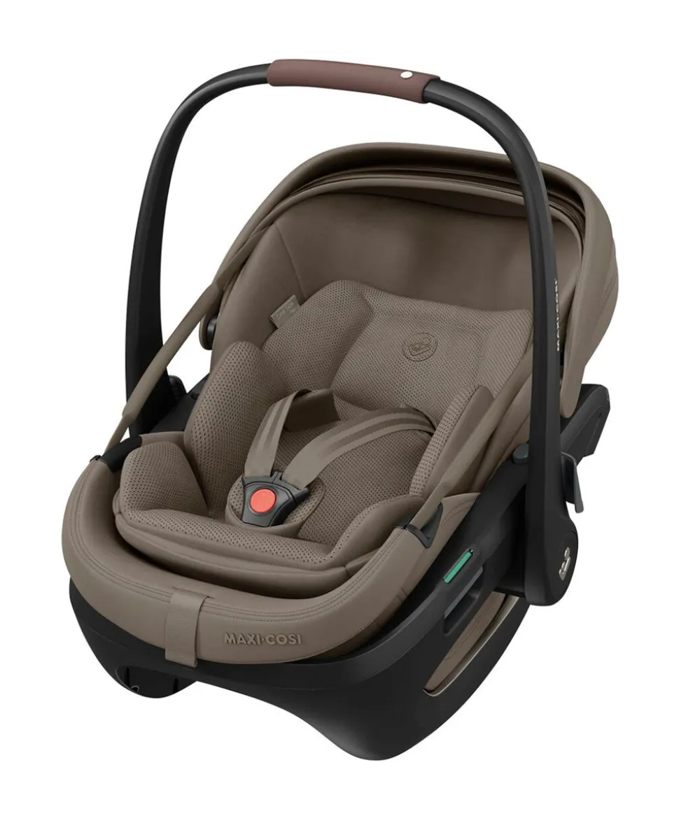 Maxi-Cosi Fame Pushchair & Carrycot with Coral Slide Pro Car Seat - Oak Truffle