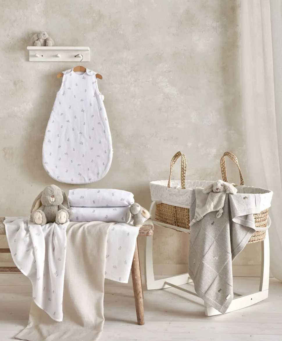 Moses Basket - White Cable Knit