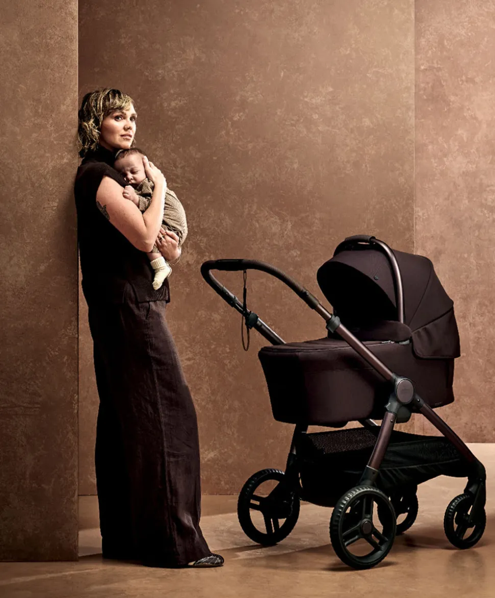 Ocarro 2 Pushchair Bundle with Cybex Cloud T Car Seat & Base (9 Pieces) - Americano