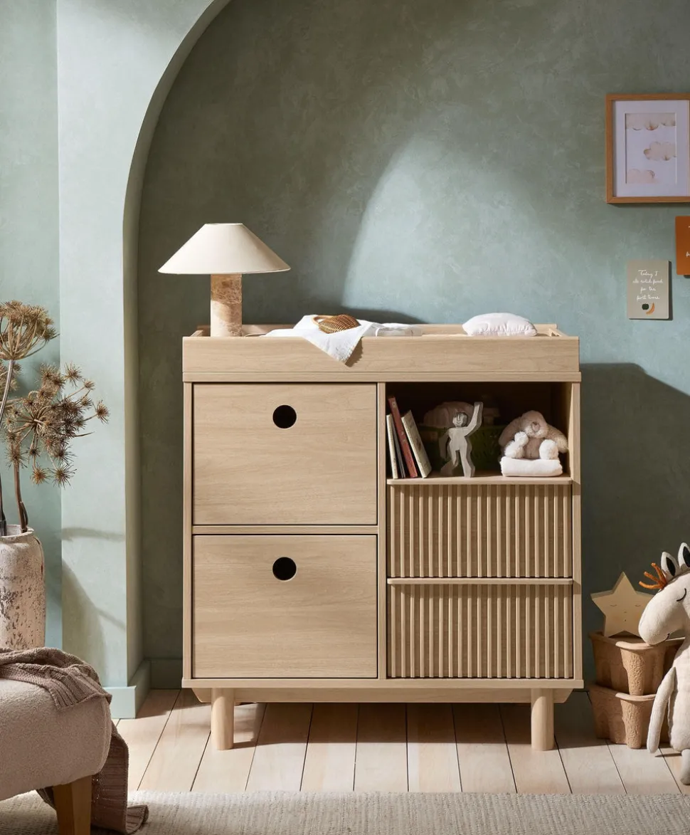 Oska Dresser Changer - Oak