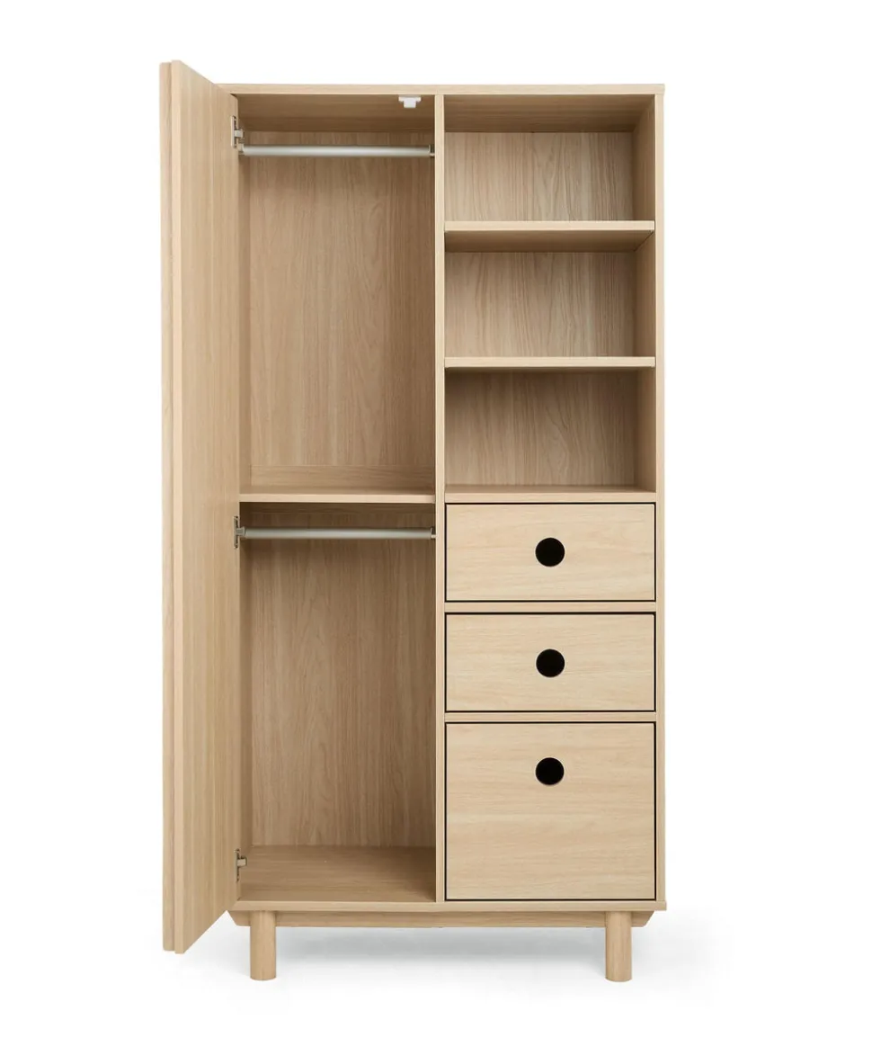 Oska Nursery Bundle With Wide Dresser Changer & Lua Bedside Crib (6 Pieces) - Oak