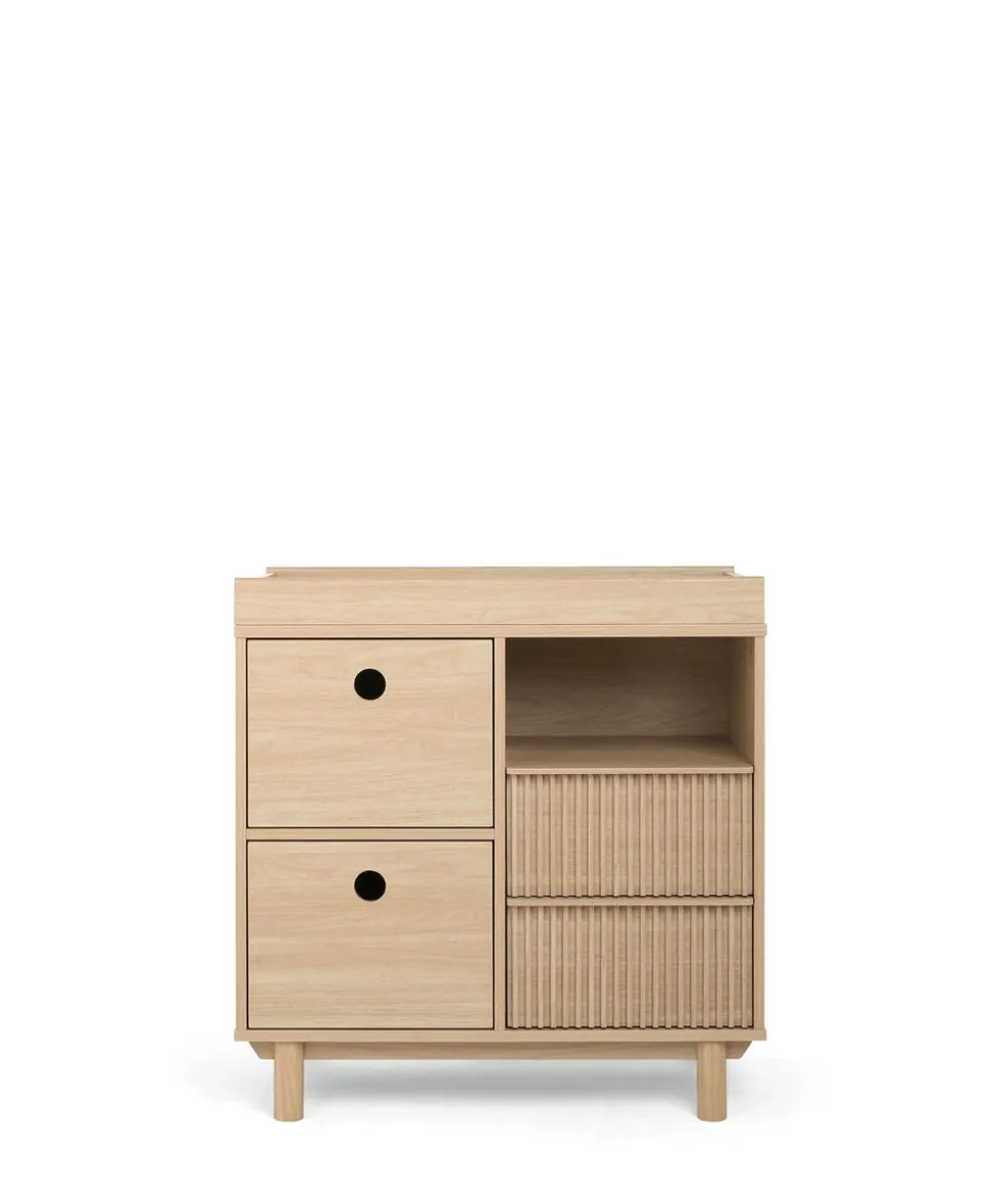 Oska 2 Piece Cotbed Set with Dresser Changer - Oak