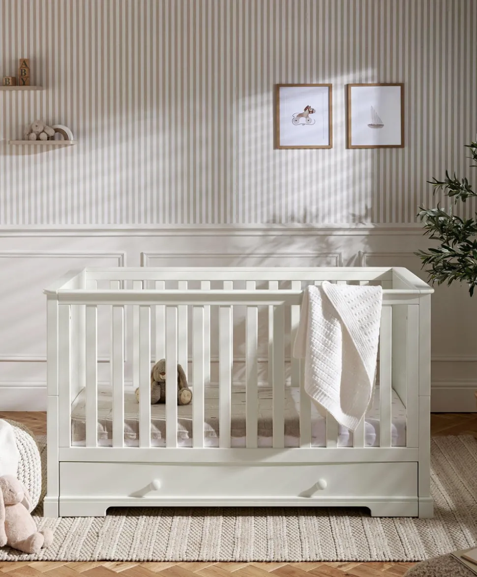 Oxford Nursery Bundle with Lua Bedside Crib (6 Piece) – Off-White