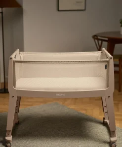 SnuzPod Studio Bedside Crib – Mocha